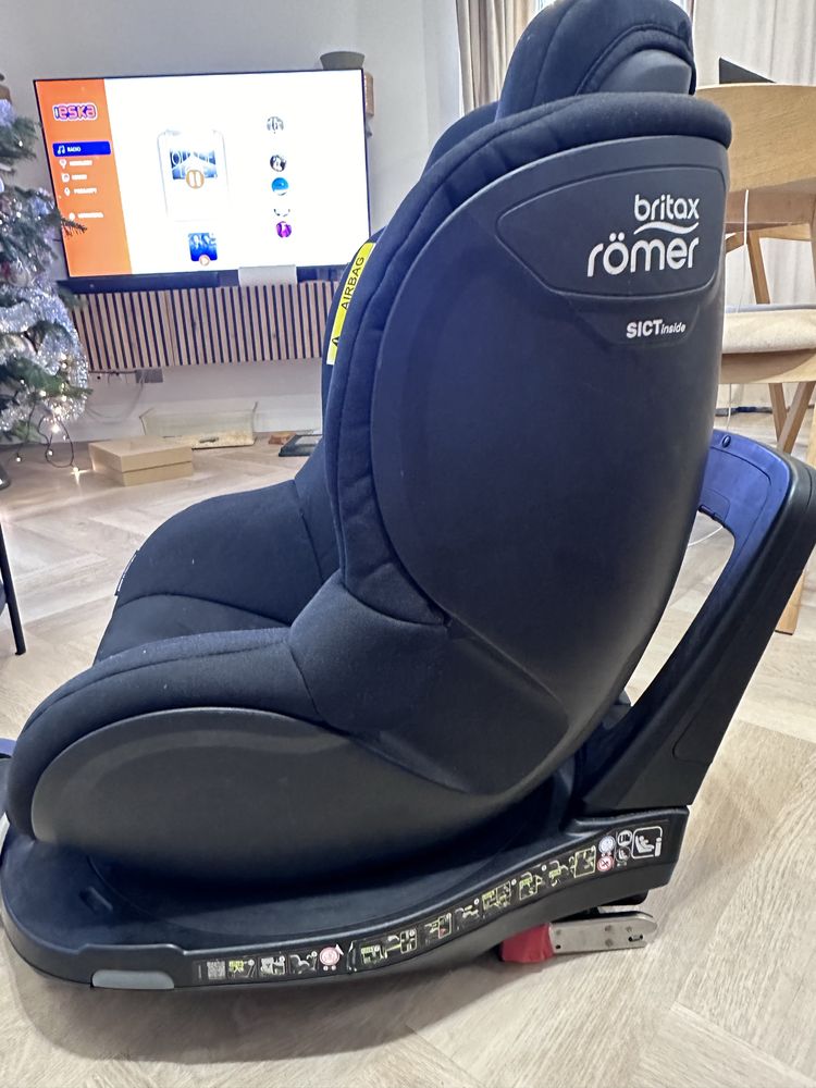Fotelik samochodowy Britax Romer DualFix M i-size, czarny