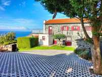 Moradia em zona privilegiada com vista para a ilha do  Pico  - situada