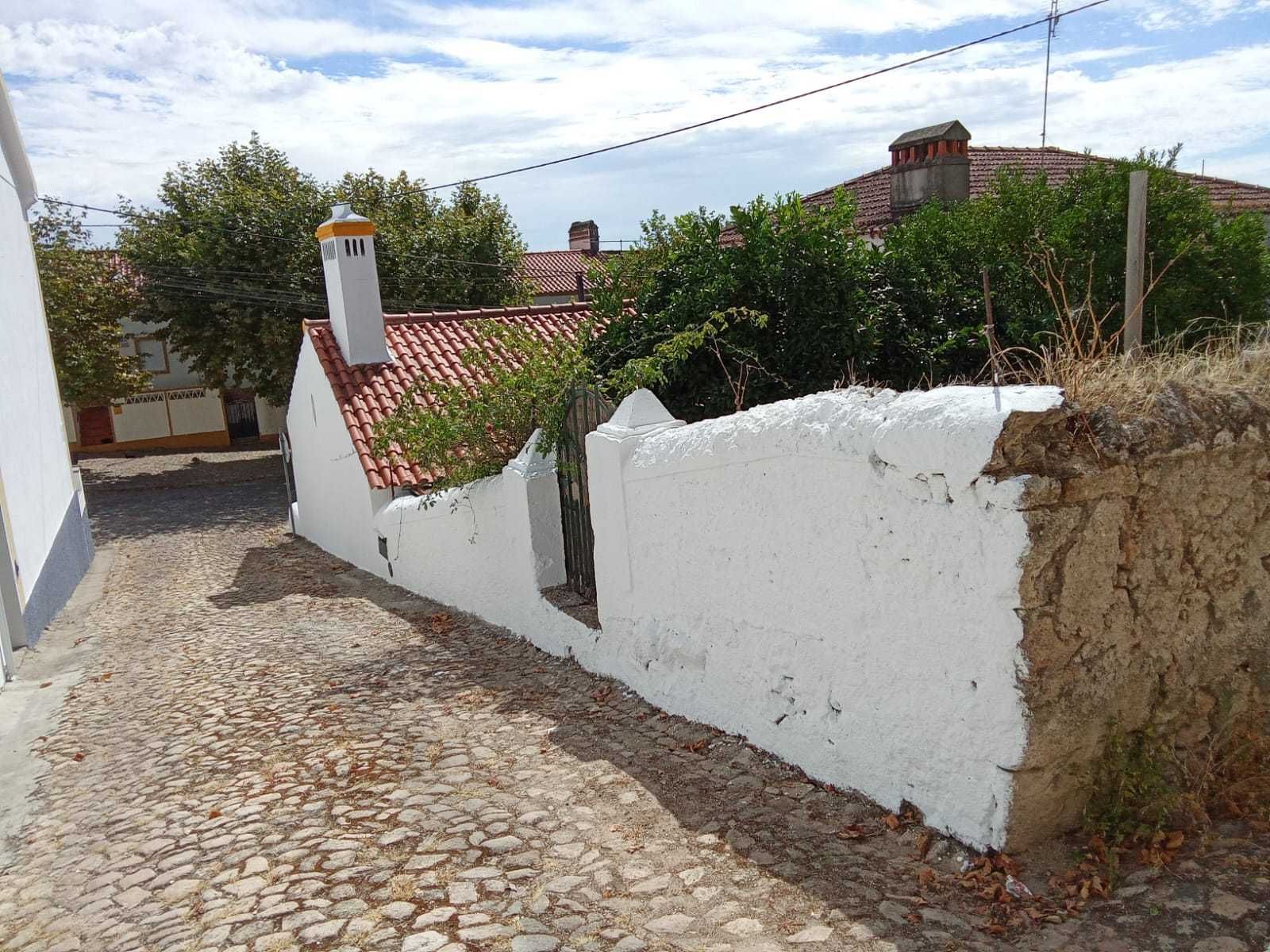 Moradia T2 com quintal