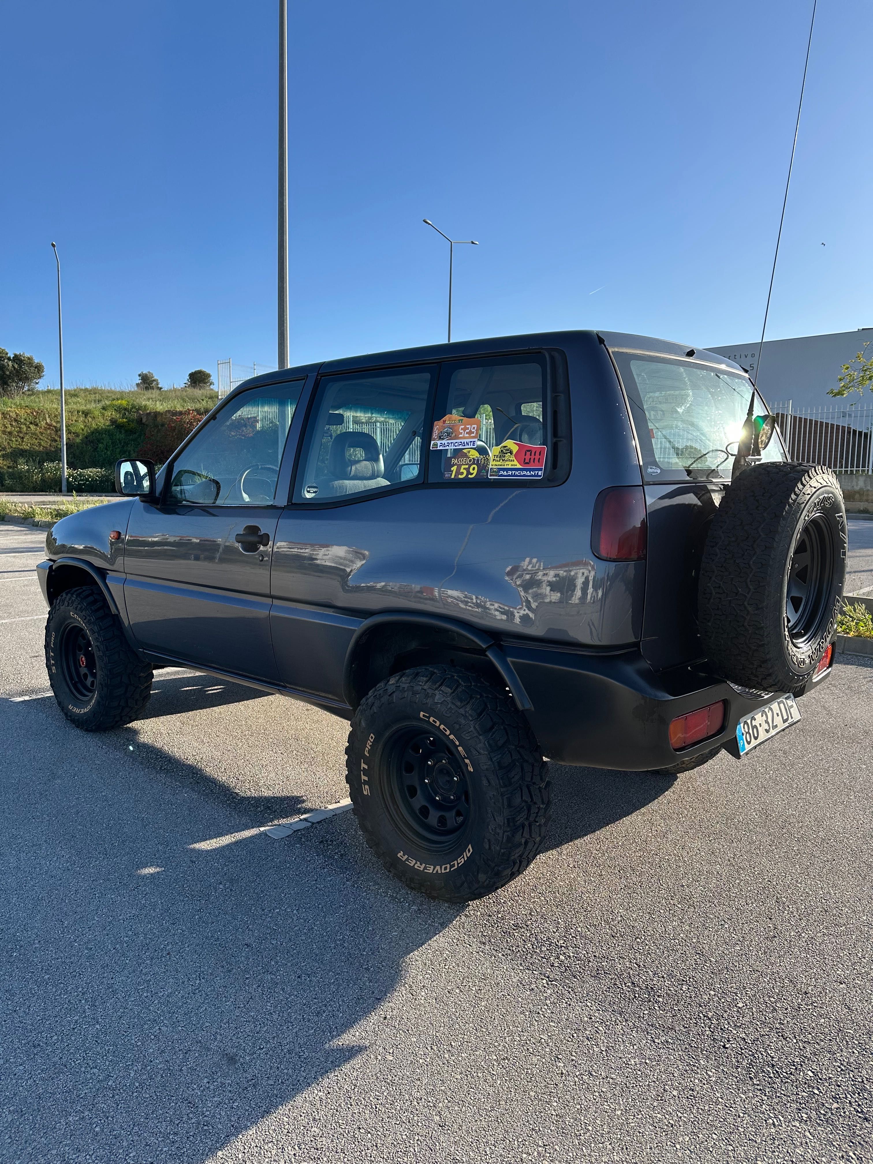 Nissan Terrano II