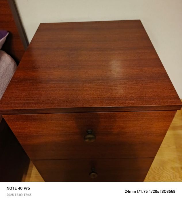 Łóżko sypialniane, meble, szafki,LED