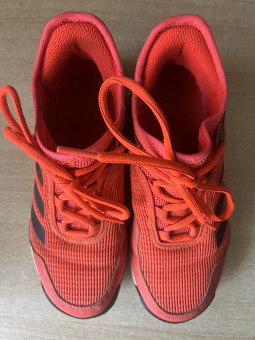 теннисные кроссовки adidas 33