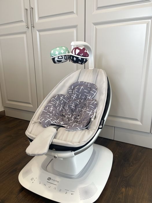 Укачивающий центр 4moms mamaRoo 5.0 Grey Classic