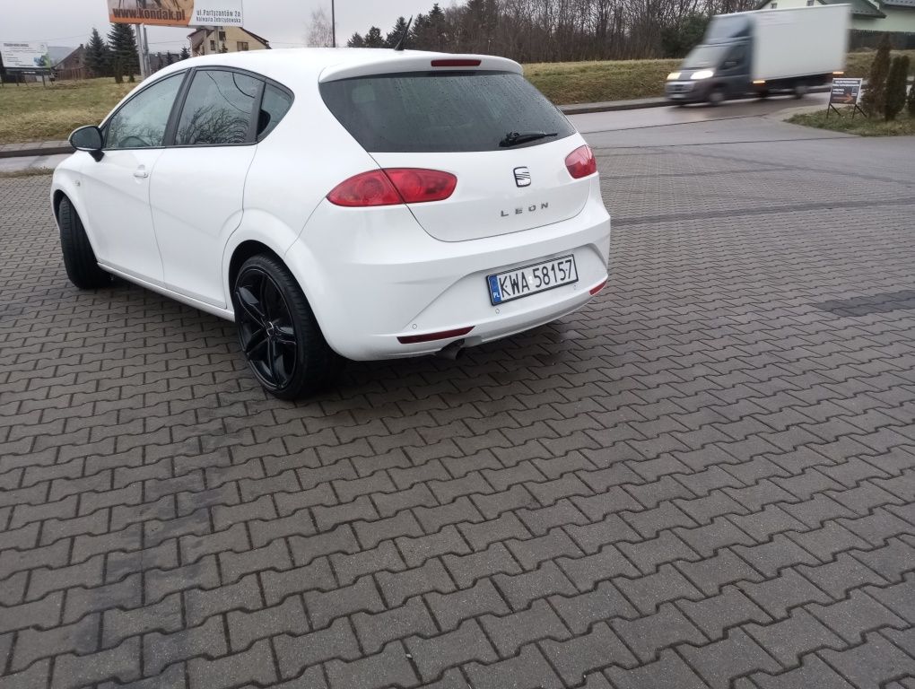 Sprzedam Ładnego Seat Leon II 2011r
