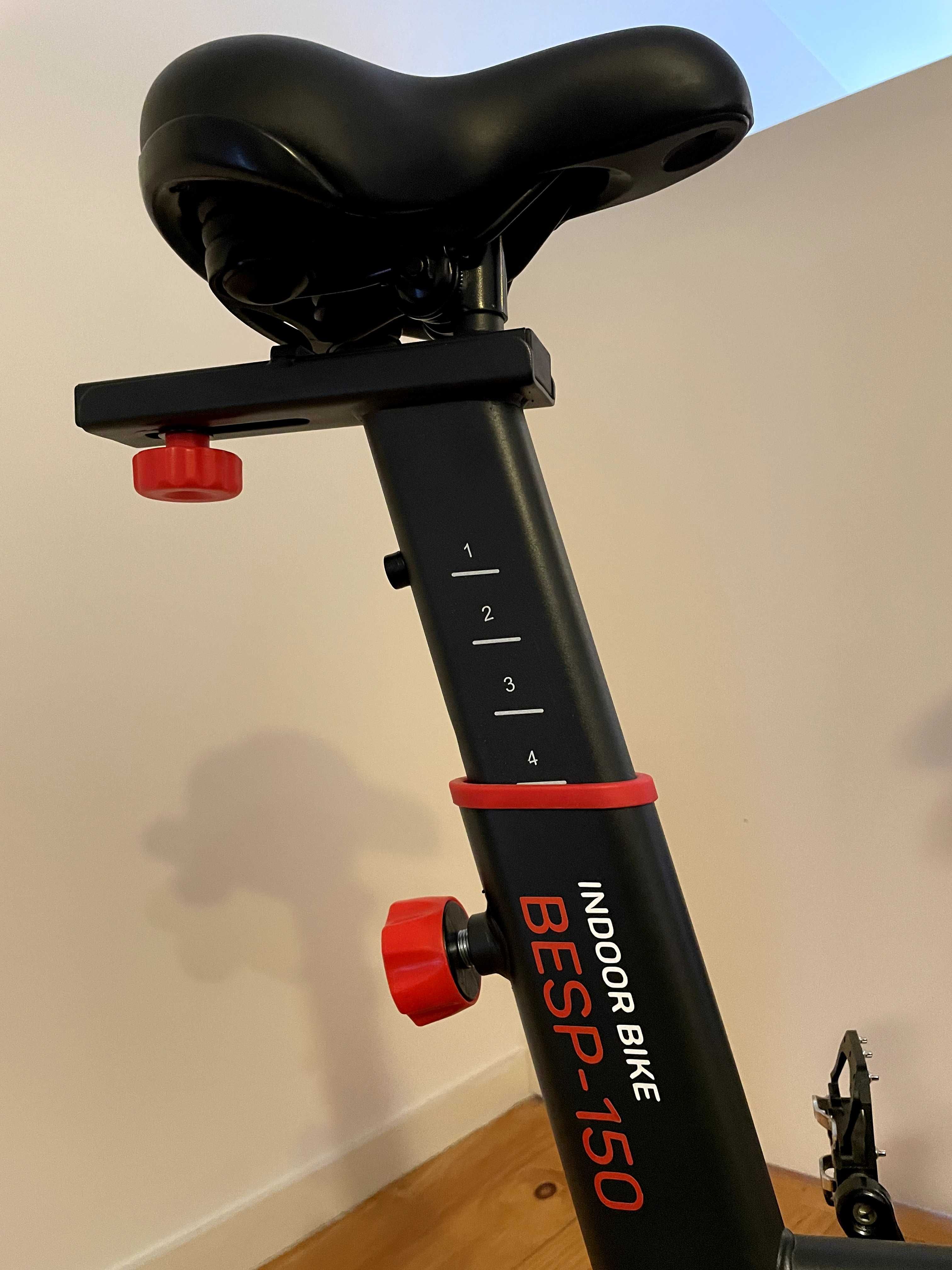 Bicicleta estática FitFiu BESP-150 c/ medidor potência & batimento