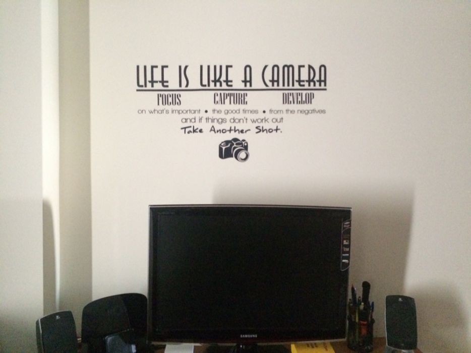 Decoração Vinil "Life is like a Camara"