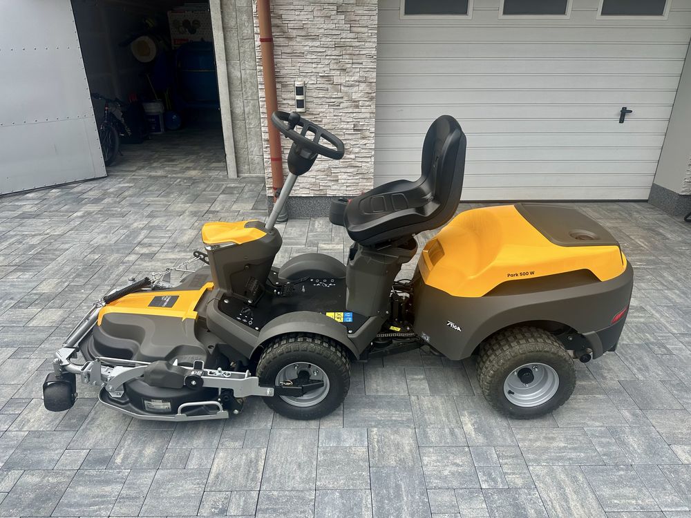 Traktor Ogrodowy STIGA Park 500 W + Agregat Tnący Combi 100 Q Plus
