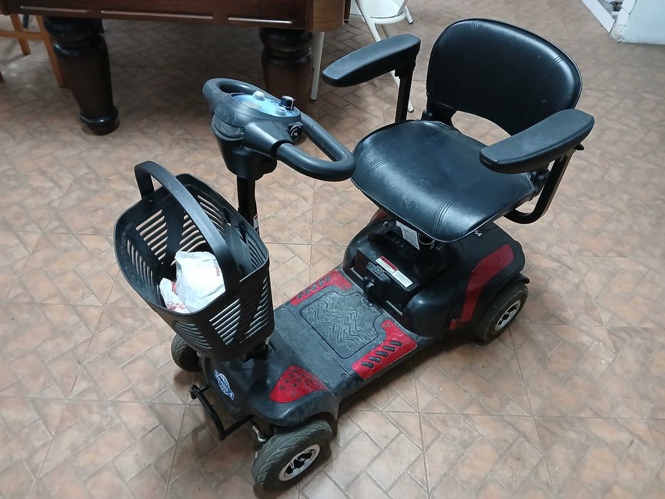 Scooter elétrica de mobilidade reduzida