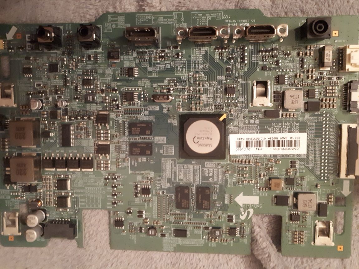 Monitor model C24FG73FQU płyta główna