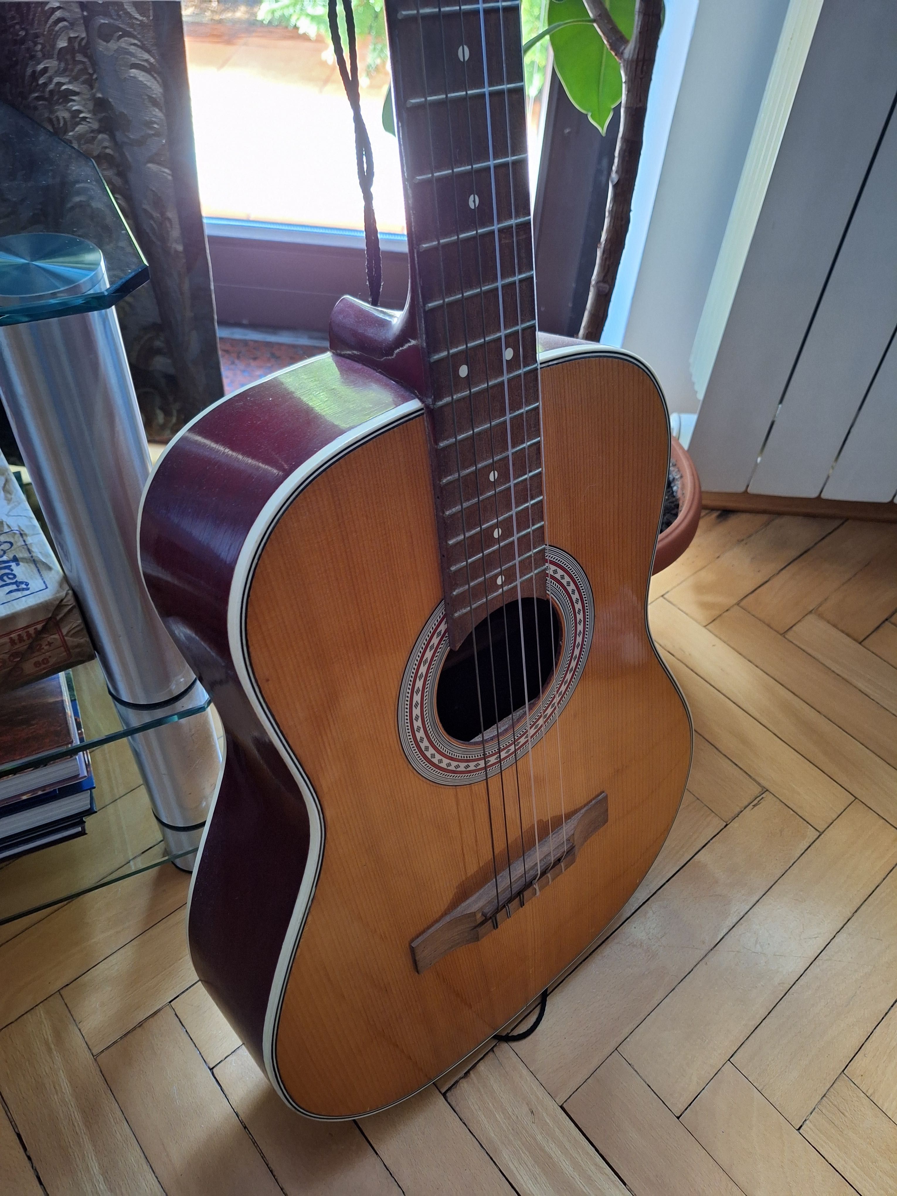 Gitara akustyczna