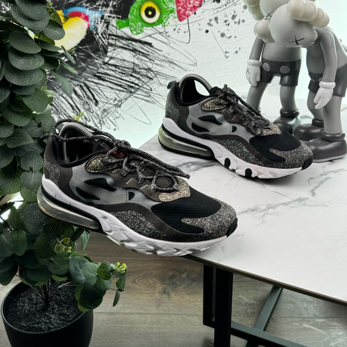 Кросівки Nike Air Max 270 React 38.5 розмір E1057