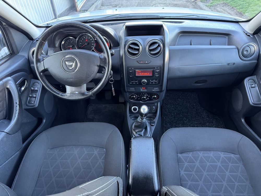 Dacia Duster 1.6 mpi 4*4 з Швейцарії