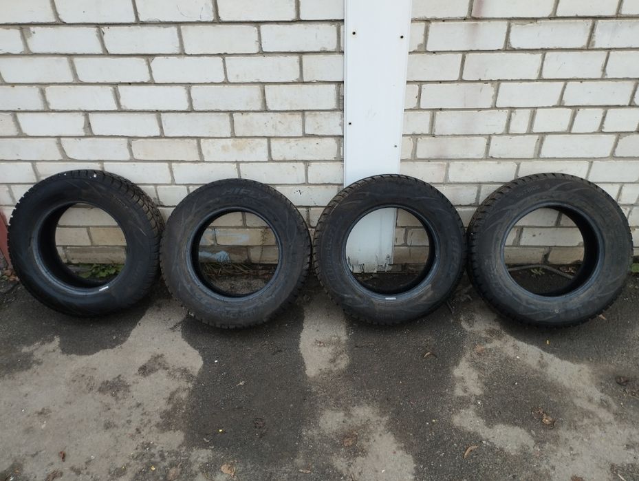 Комплект зимних шин 175/70 R-13