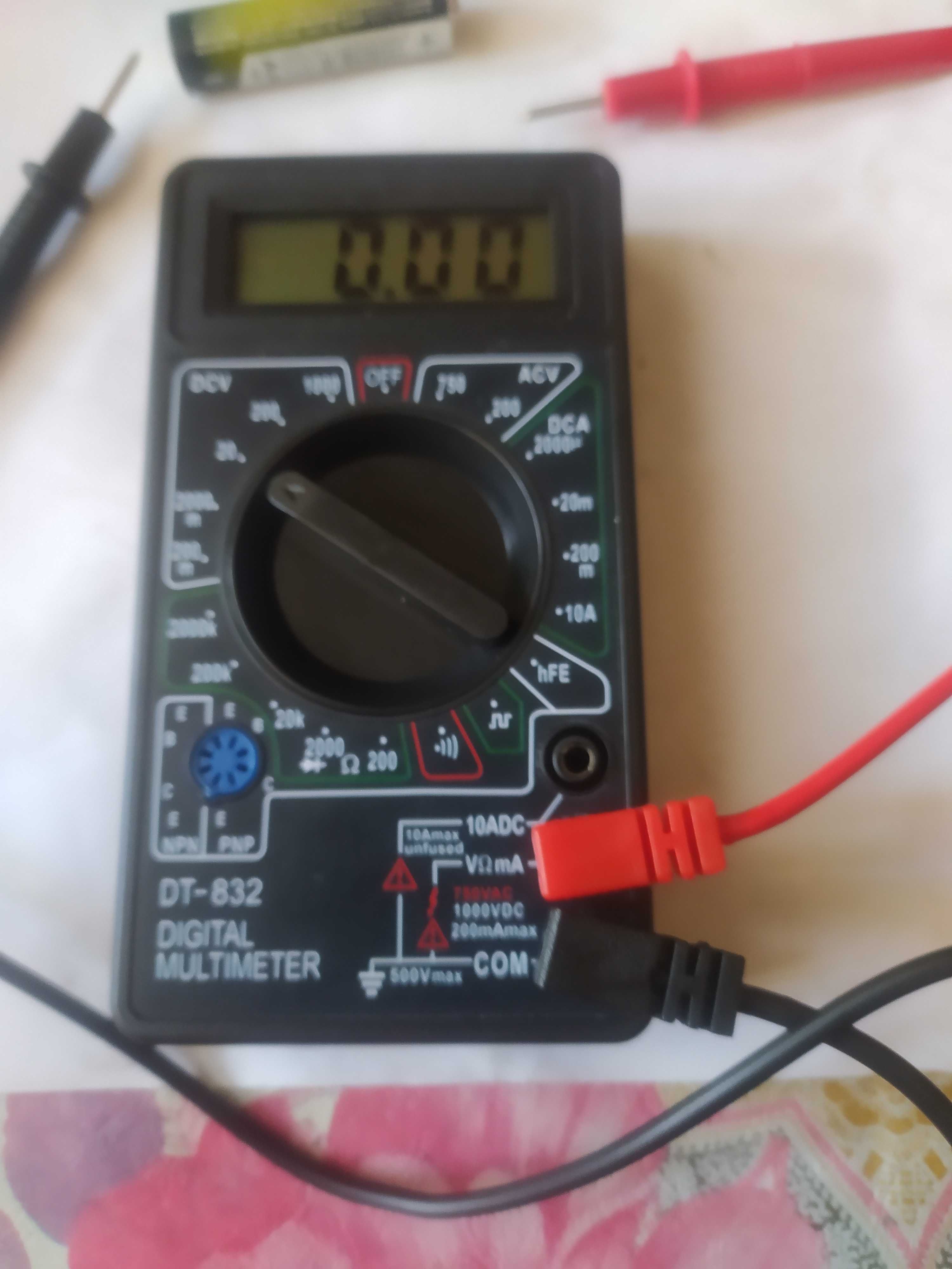 Мультиметр DT-832