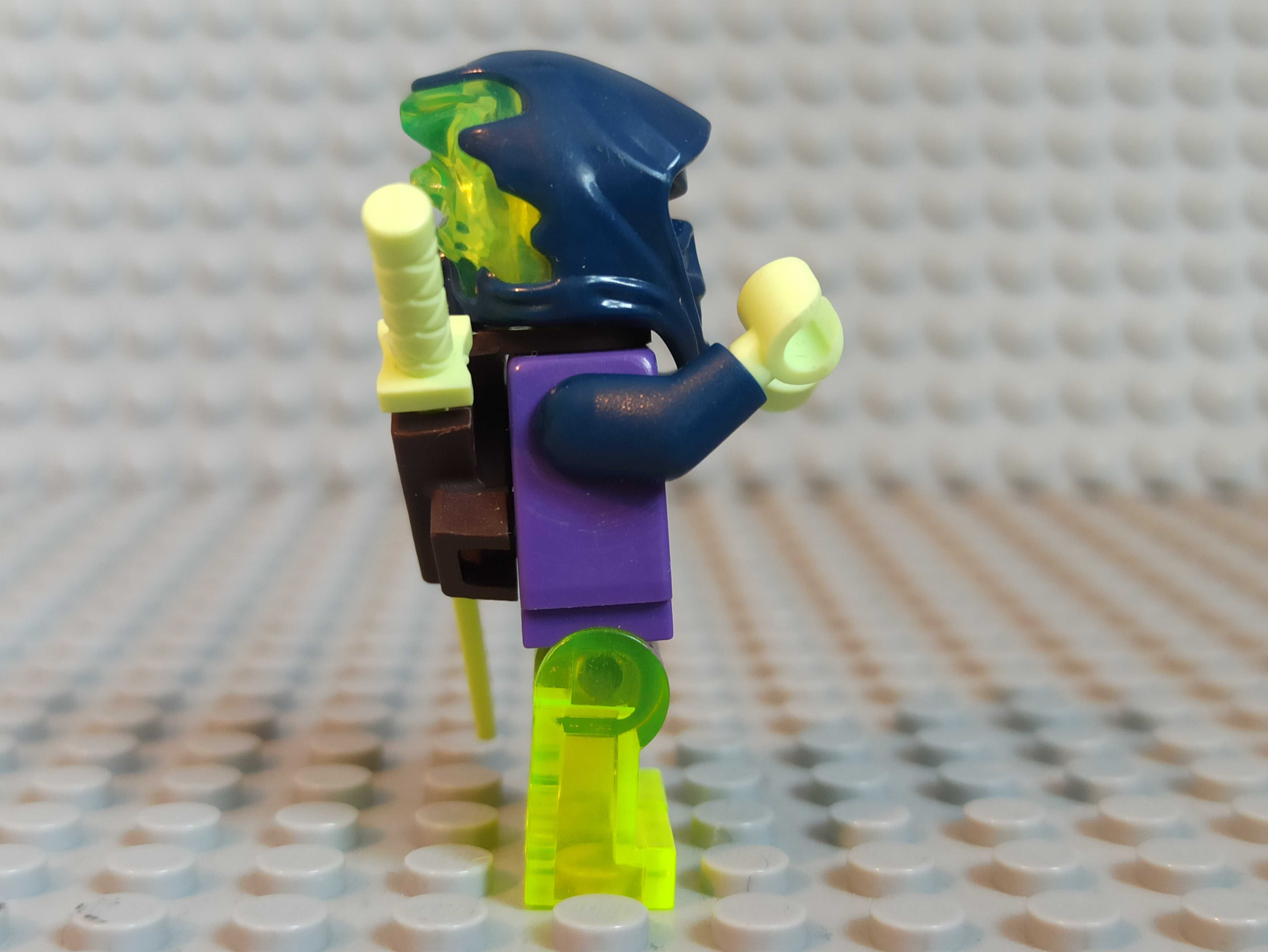 Lego Ninjago figurka Ghost Ninja Hackler njo144