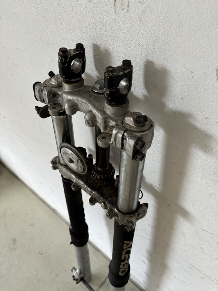 Lagi zawieszenie przednie przód YAMAHA XT600 2KF
