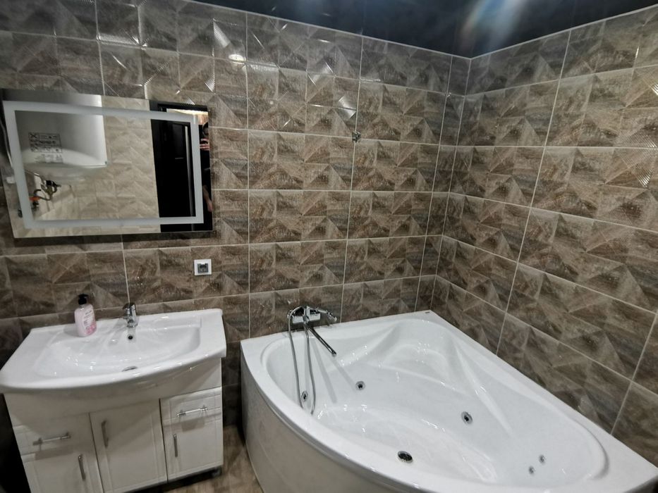 Квартира люкс Вип VIP с джакузи  2022, две кровати, Центр ТЦ Украина