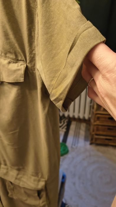 Letnia cieniutka sukienka khaki r.XS