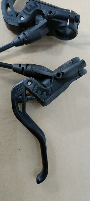 Klamki Magura MT2 . Prawa i Lewa