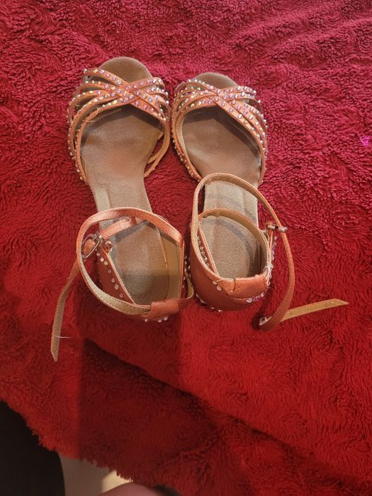 Buty taneczne,rozm.37,5