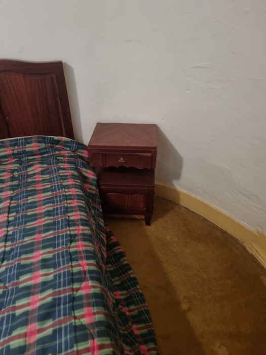 Quarto de Casal Antigo Completo