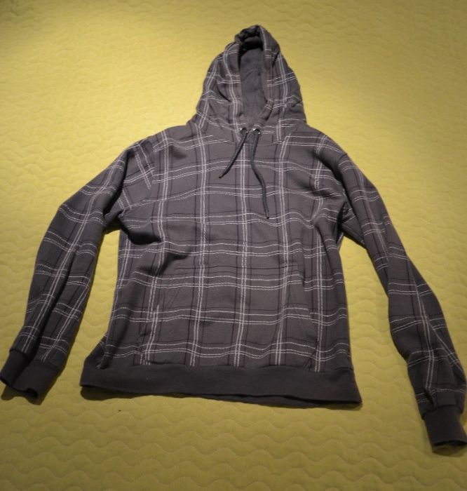 Camisolas e casacos de marca baratas (com capuz)