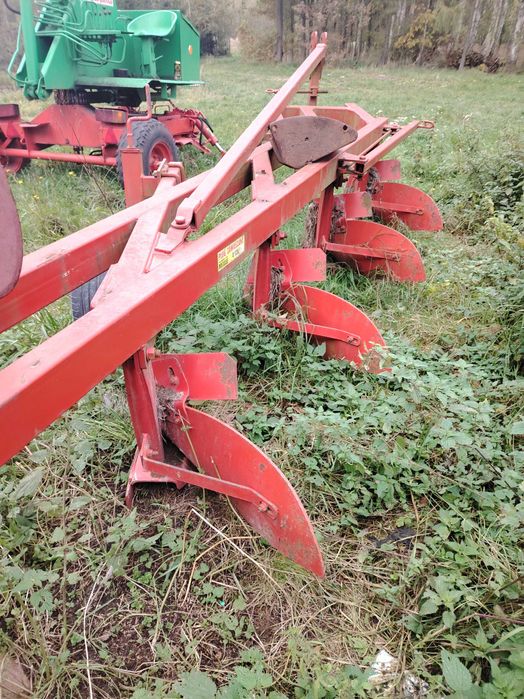 Witam mam do sprzedania pług zawieszany.