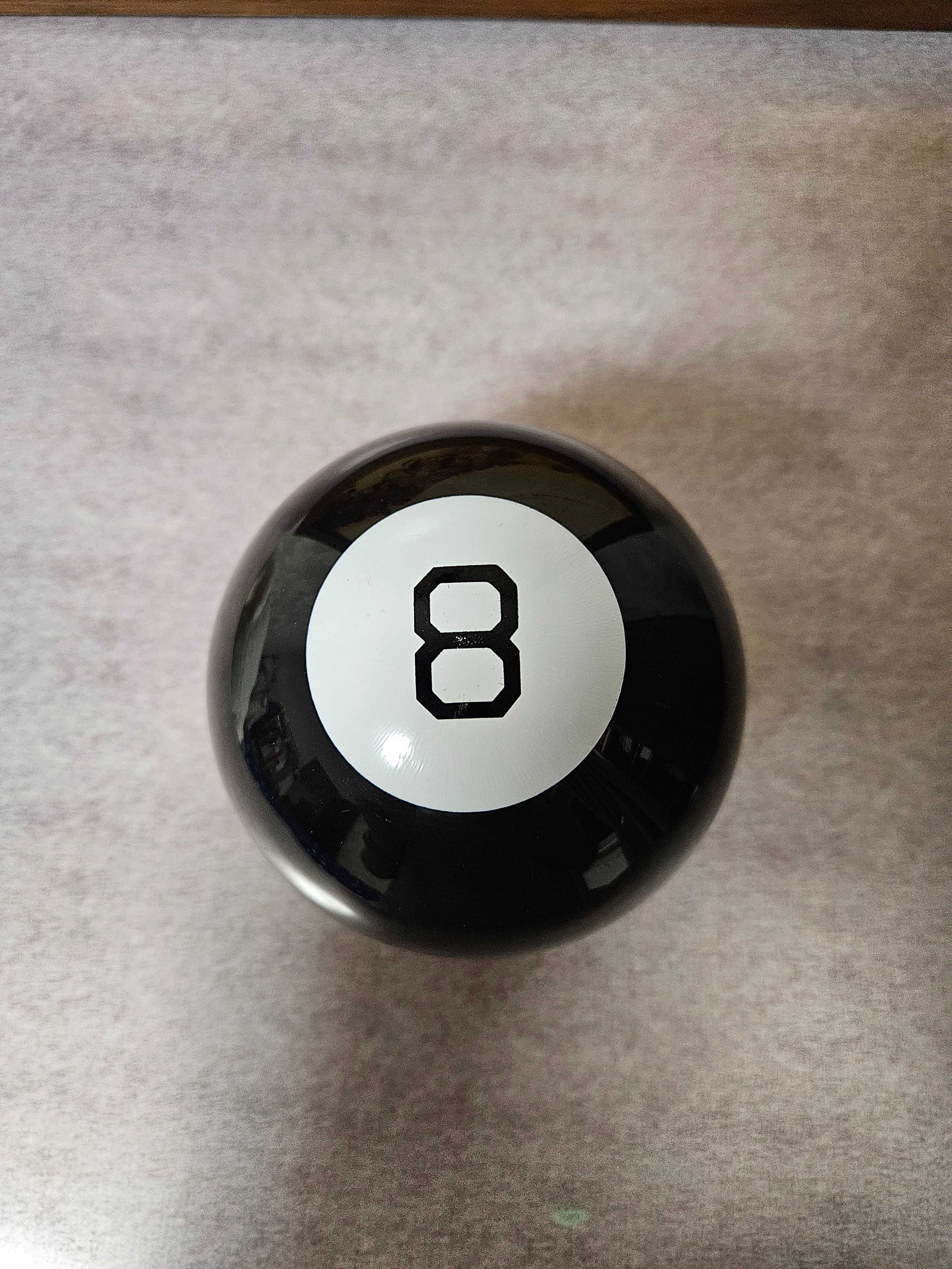 Шар для принятия решений Magic 8 Ball Черный