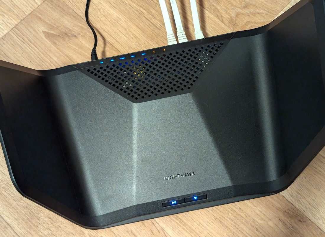 Router WiFi NETGEAR Nighthawk AXE7800 (RAXE300) WiFi 6E