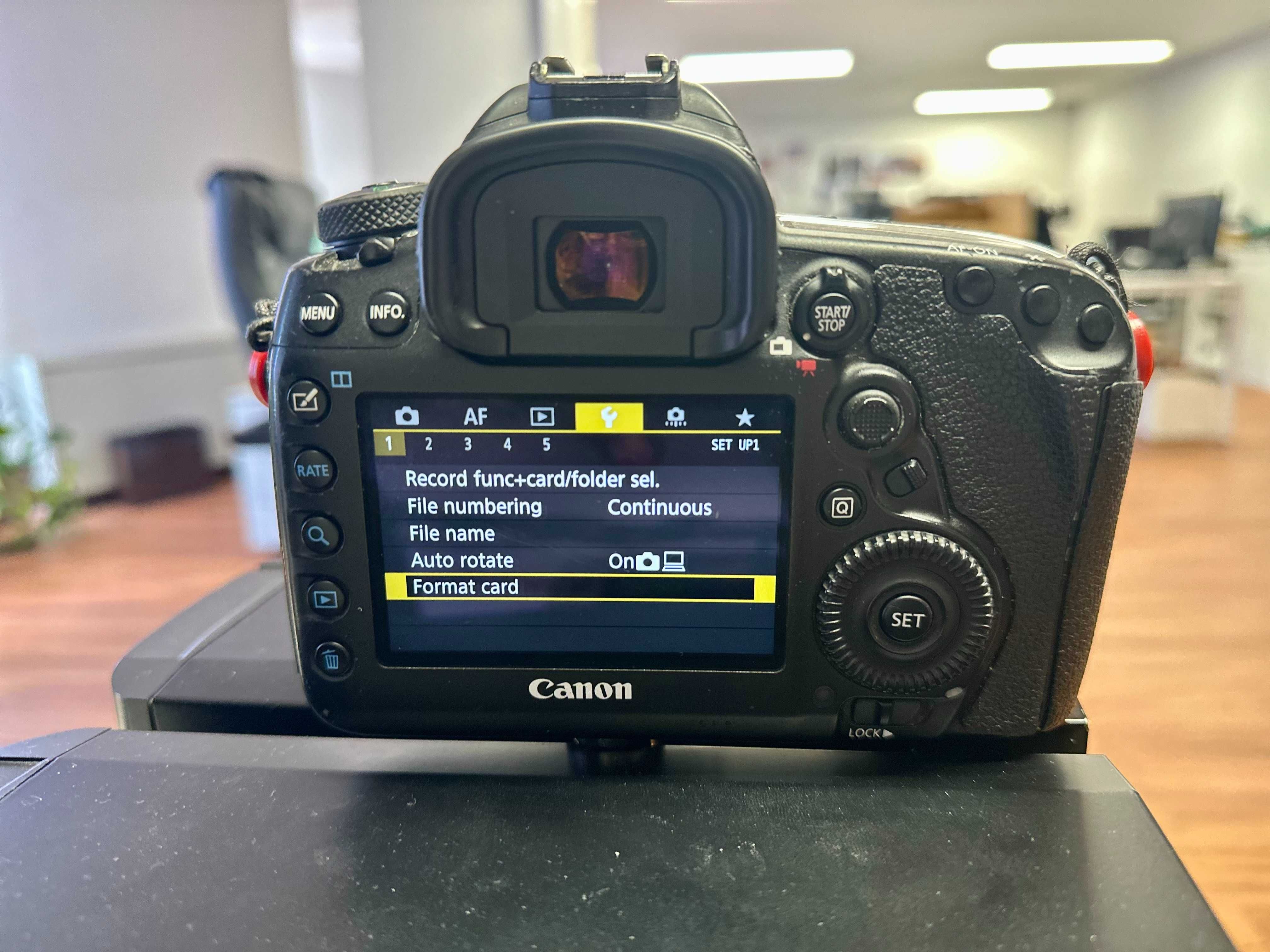 Canon 5D Mark IV