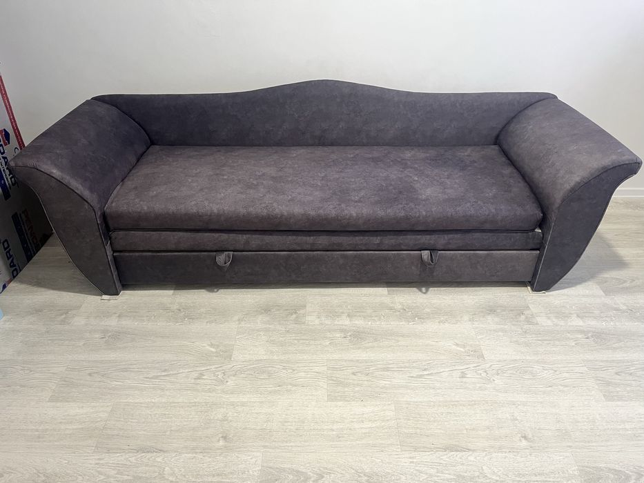 Диван з нішею для білизни