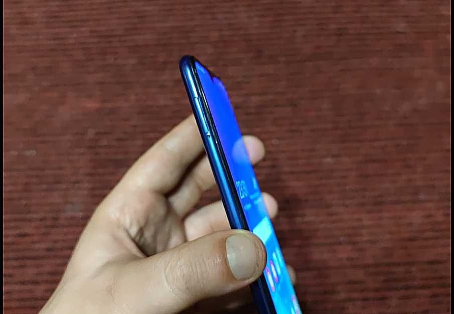 Смартфон Samsung Galaxy M10 2/16
