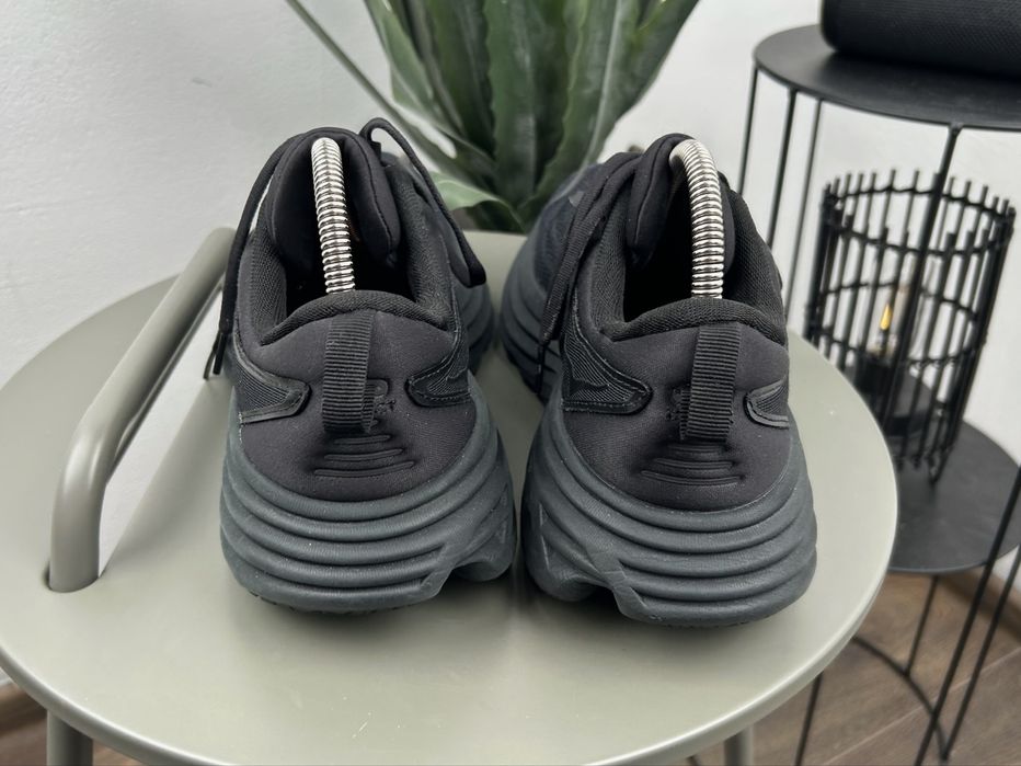 Оригінал! Кросівки Hoka Bondi 8 42.5 розмір ММ1017