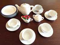 Filiżanki talerzyki ceramiczne zestaw do herbaty dla lalek