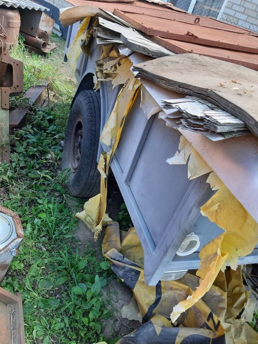 Одноосний саморобний міцний прицеп продам