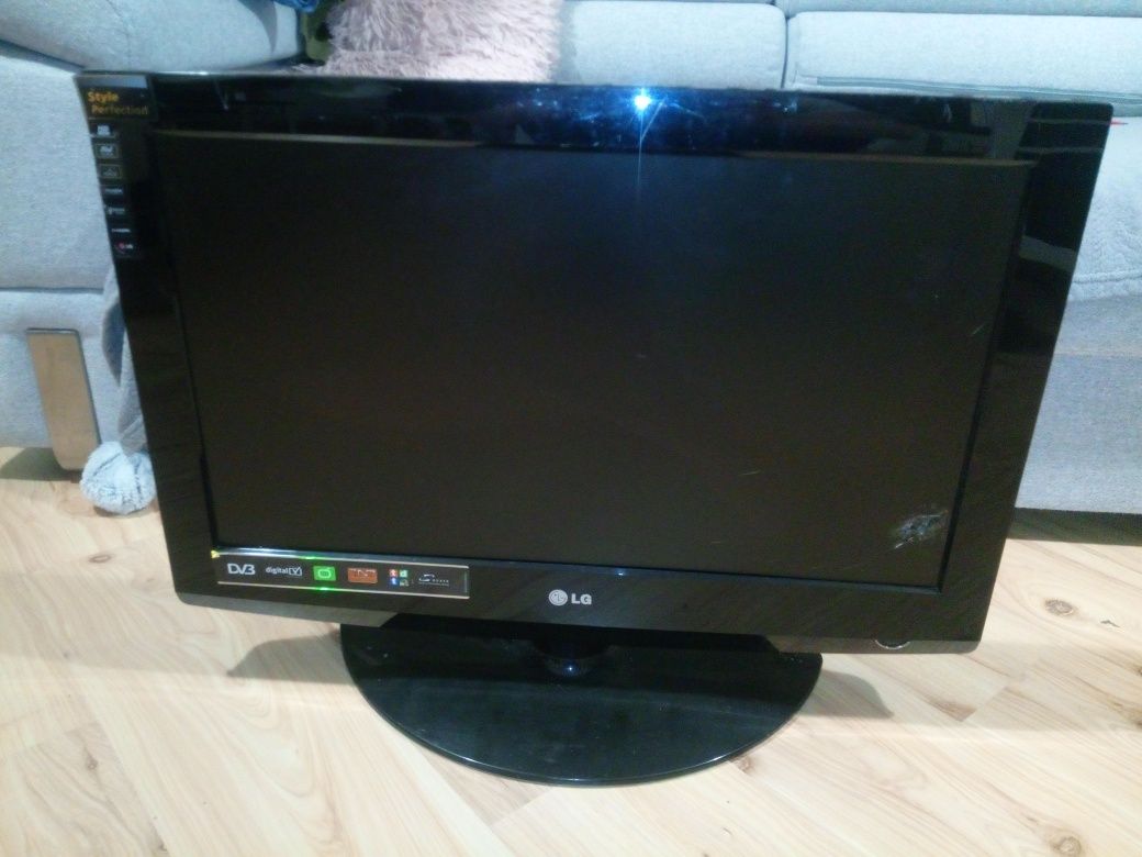 Telewizor LG 26LG3000 na części