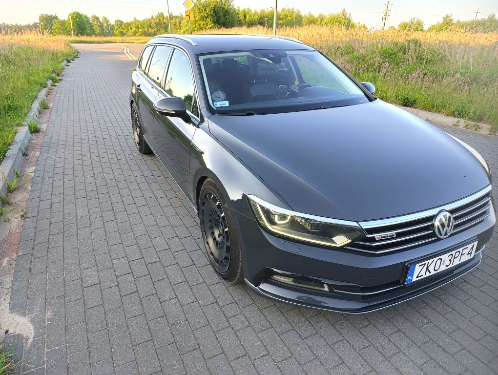 Volkswagen Passat 2.0 BiTDI 4Mot Highline DSG DynAudio Dvd