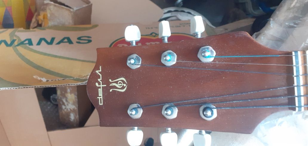 Stara gitara Delfin 1980  nówka z defektem i pokrowcem