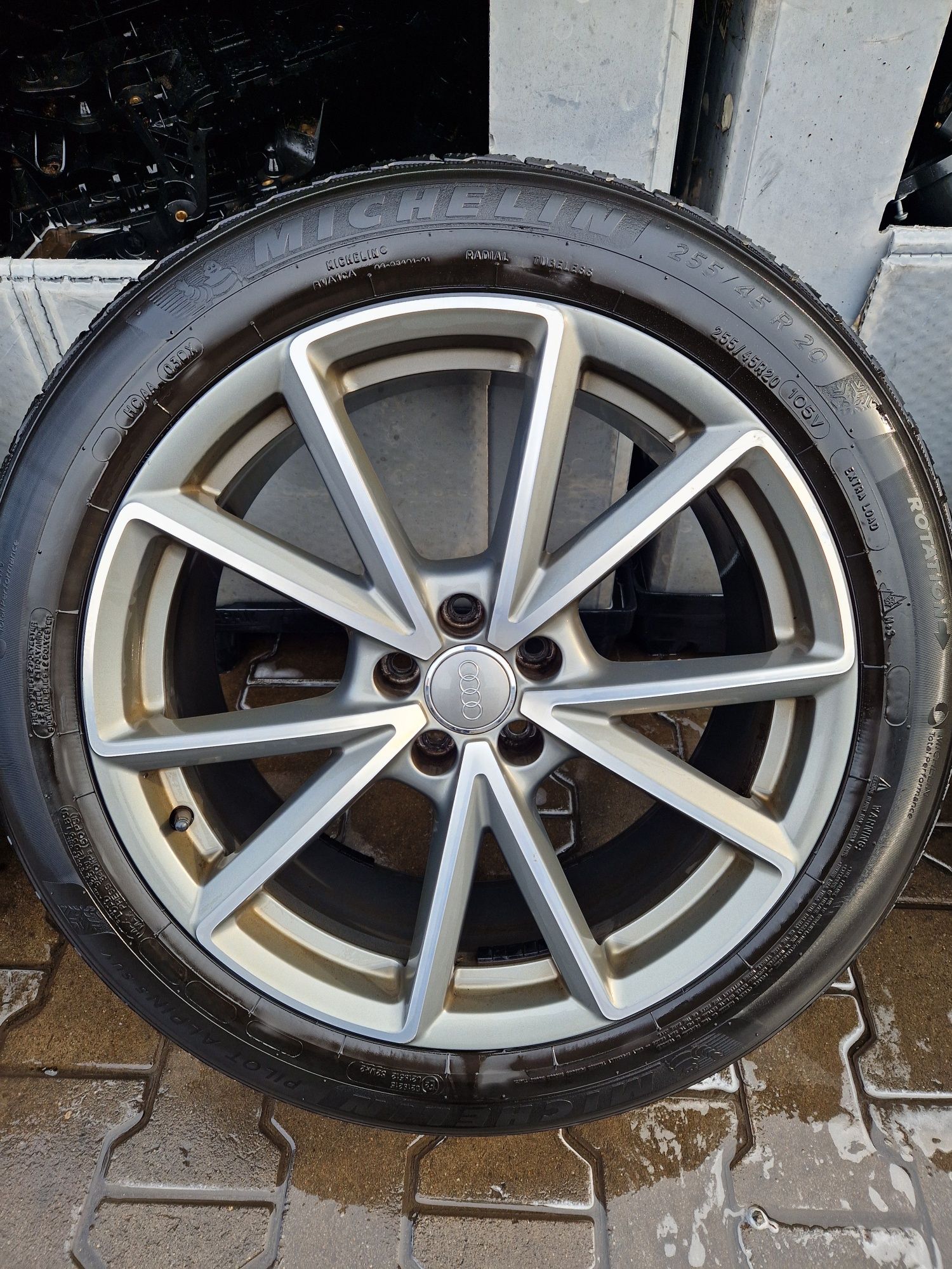 Oryginalne Koła Audi Q5 SQ5 S-line 80A 255/45R20 Michelin 7mm 21r.