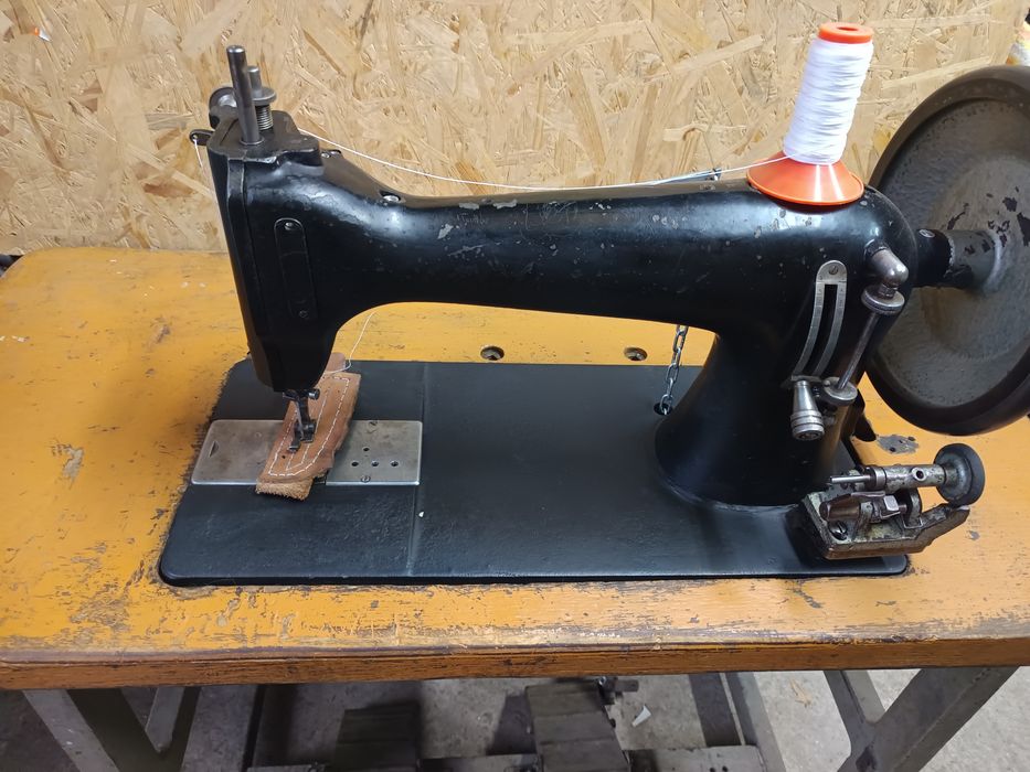 Claes 212 maszyna do szycia skóry kaletnicza rymarska ciężka szewska