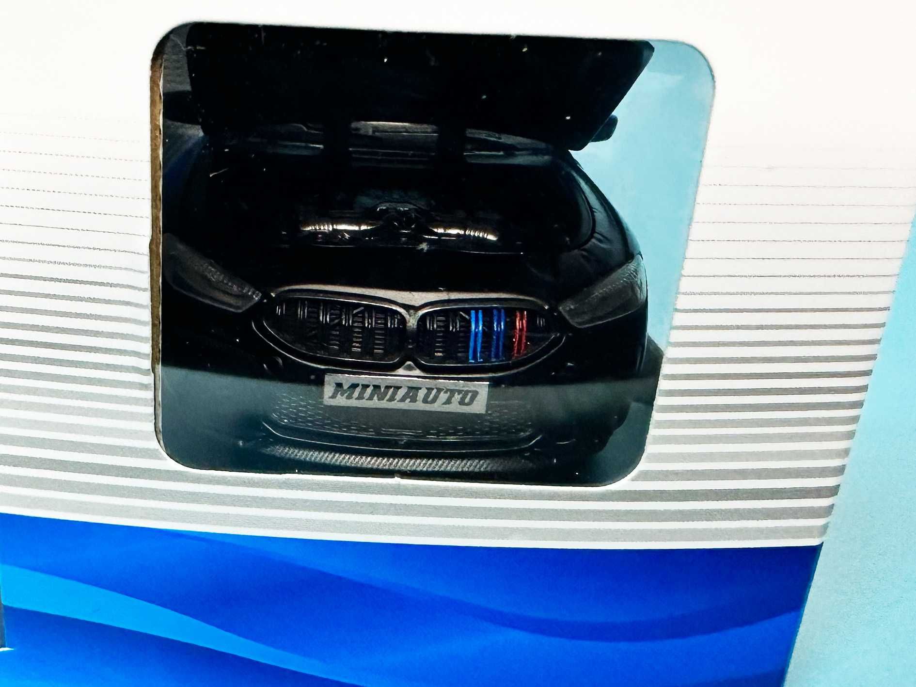 Машинка метал модель BMW M8 Масштаб 1:32 Світло, звук