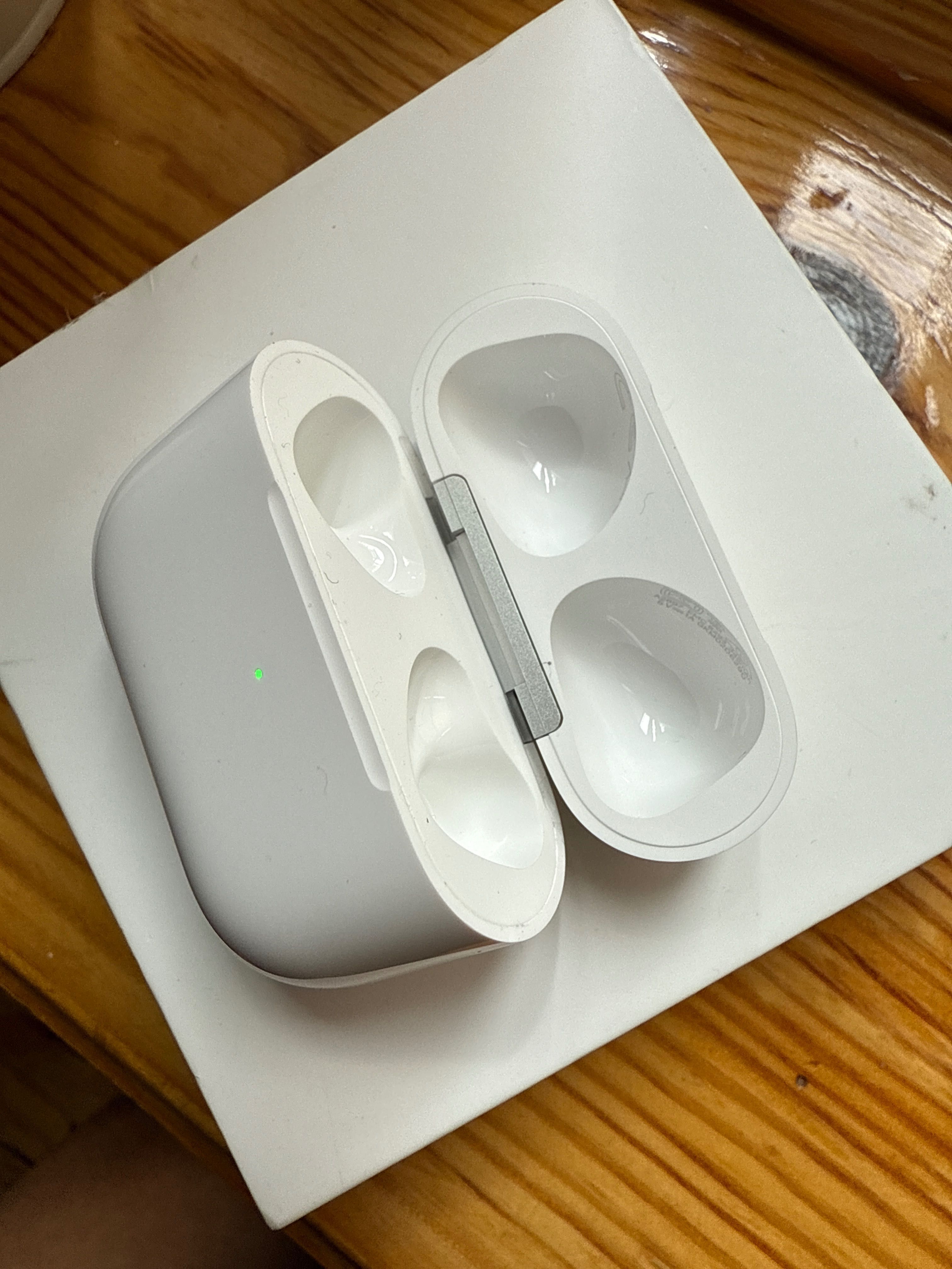 Case etui ładujące AirPods 3 słuchawki Apple