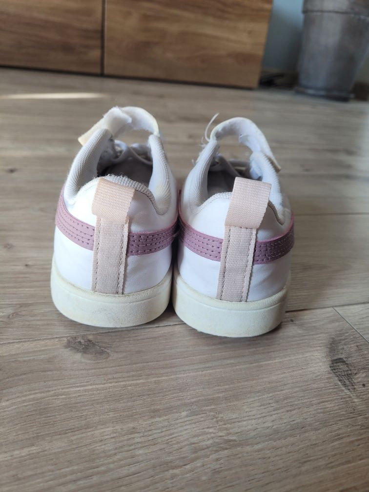 Puma sneakersy białe 34 stan bdb