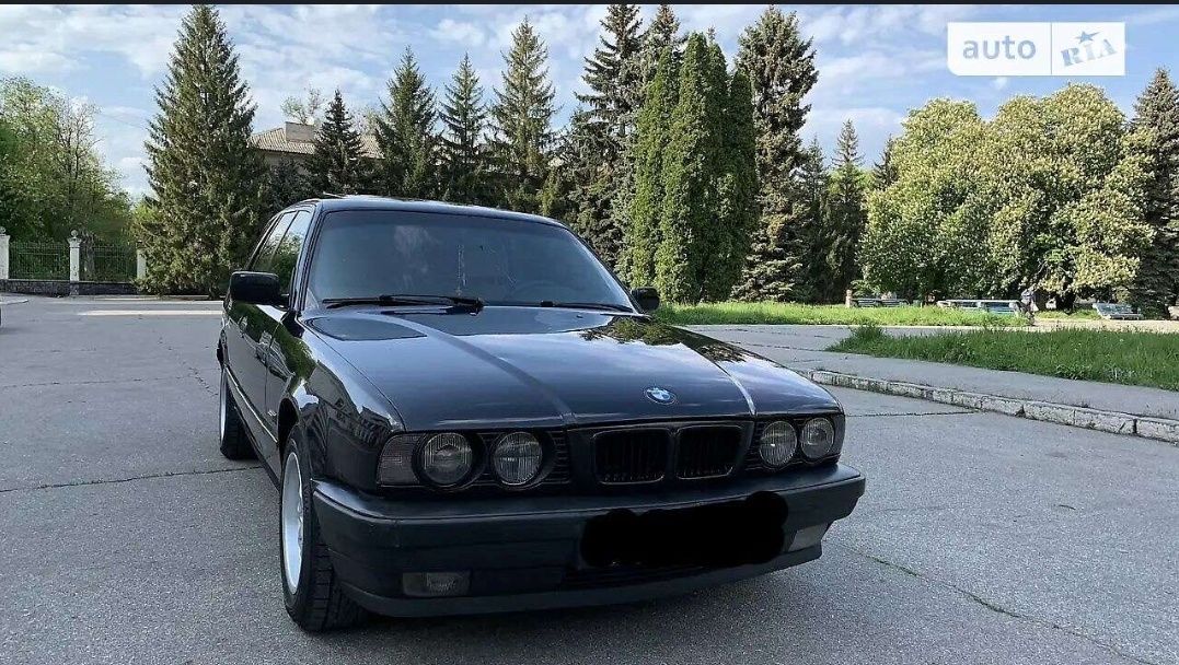 Автомобіль BМW 525 E34 M50B25