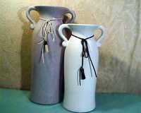 Две стильные керамические вазы