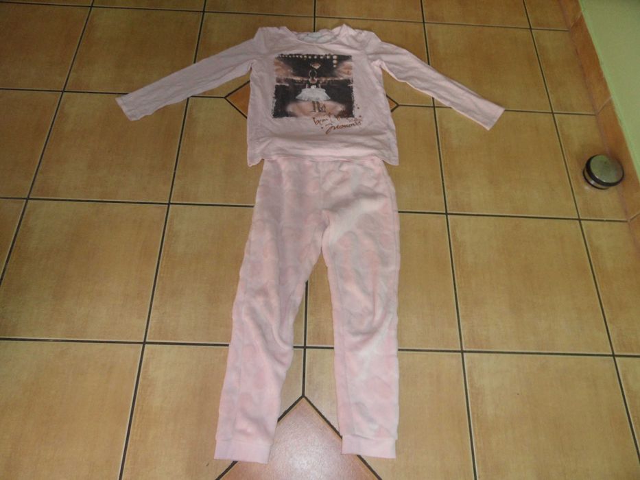 Super bluza w misie i ogrodniczki i bluzeczka z napisem Love  8-9 lat