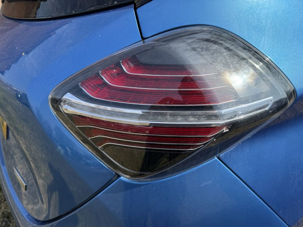 Стоп фонарь фара ліхтар задня Renault Zoe 19-24