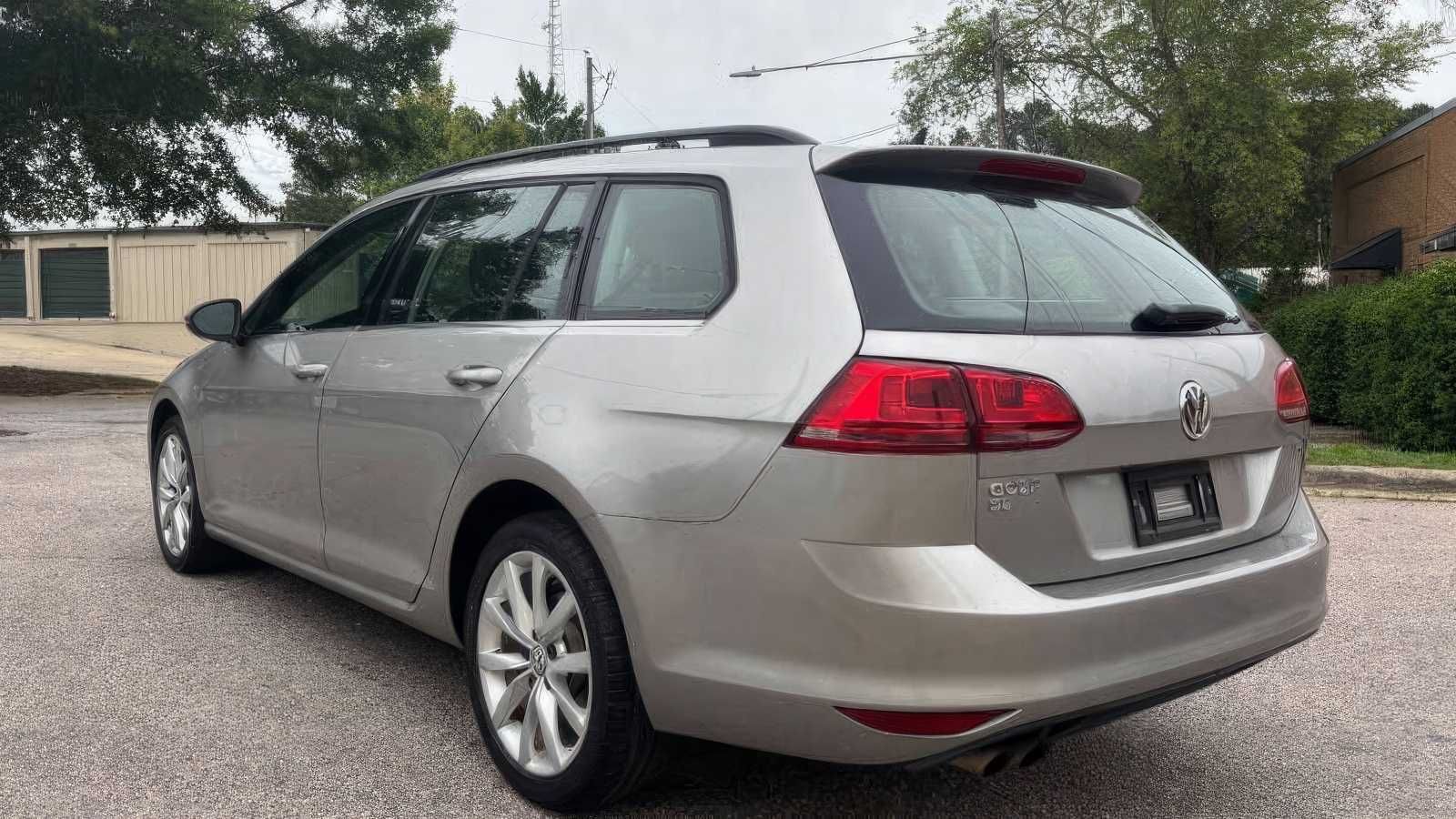 2016 Volkswagen Golf SportWagen TSI SE