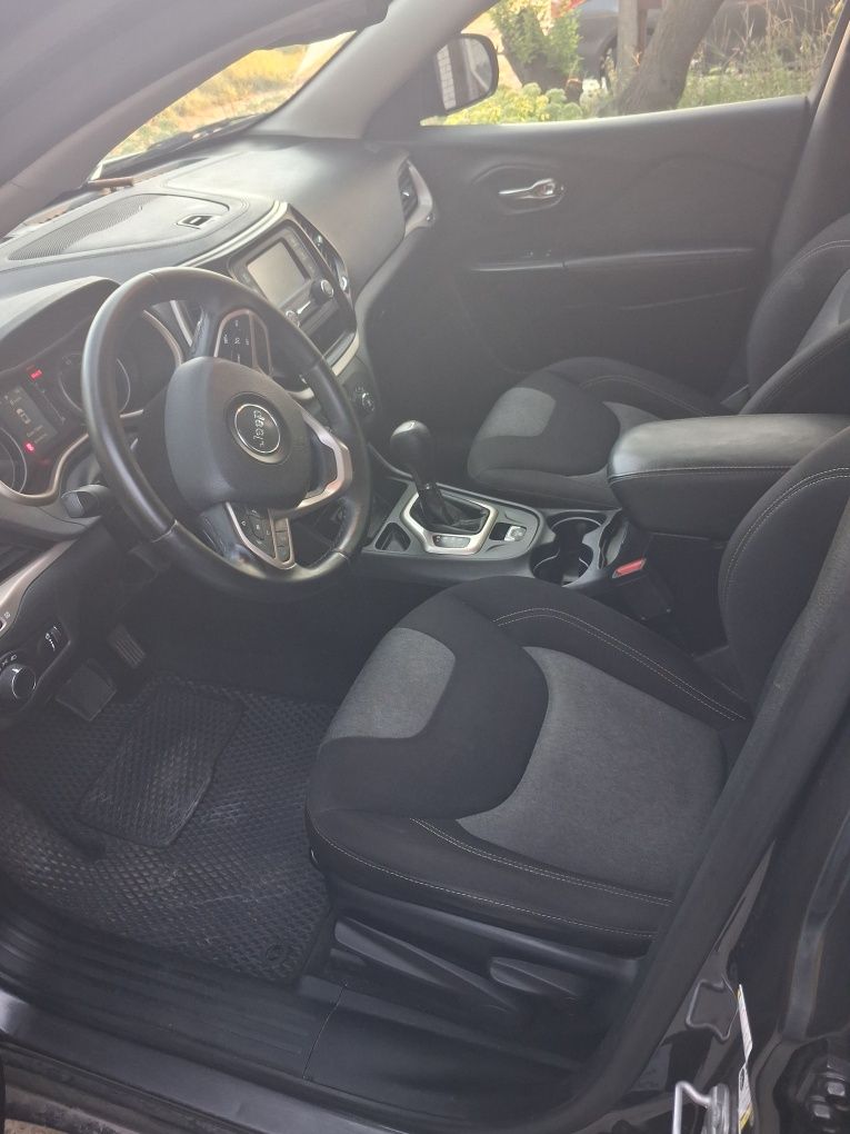 Jeep Cherokee 2016