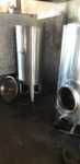 duas cubas de inox para vinho